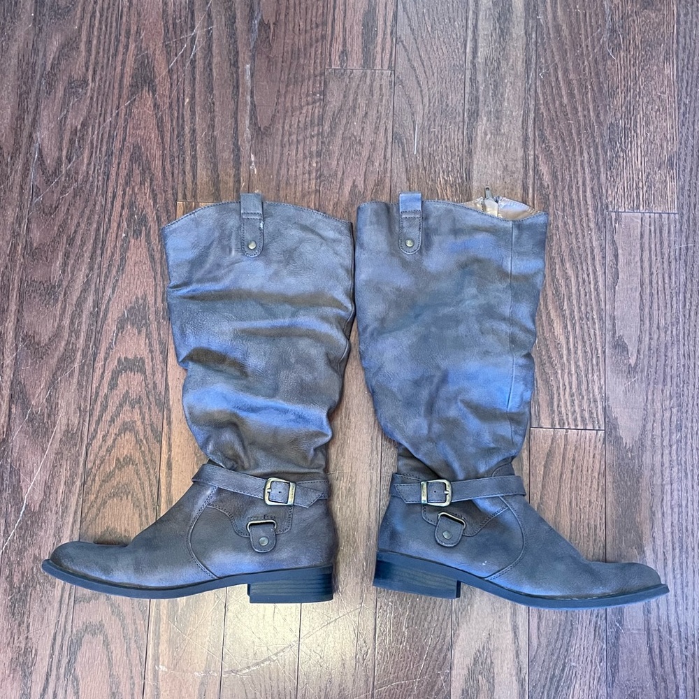 Brown boots